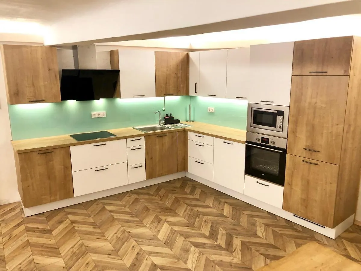 Exclusive Suite Giselakai Solnohrad Apartmán